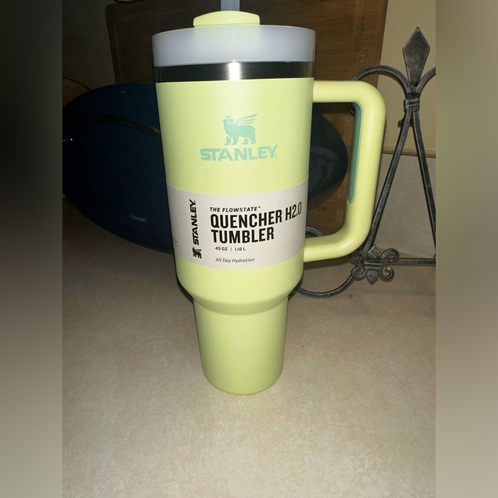 Stanley Citron 40oz Stanley Quencher H2.0 FlowState